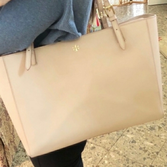 Tory Burch York Large Tote - Picture 2 of 3